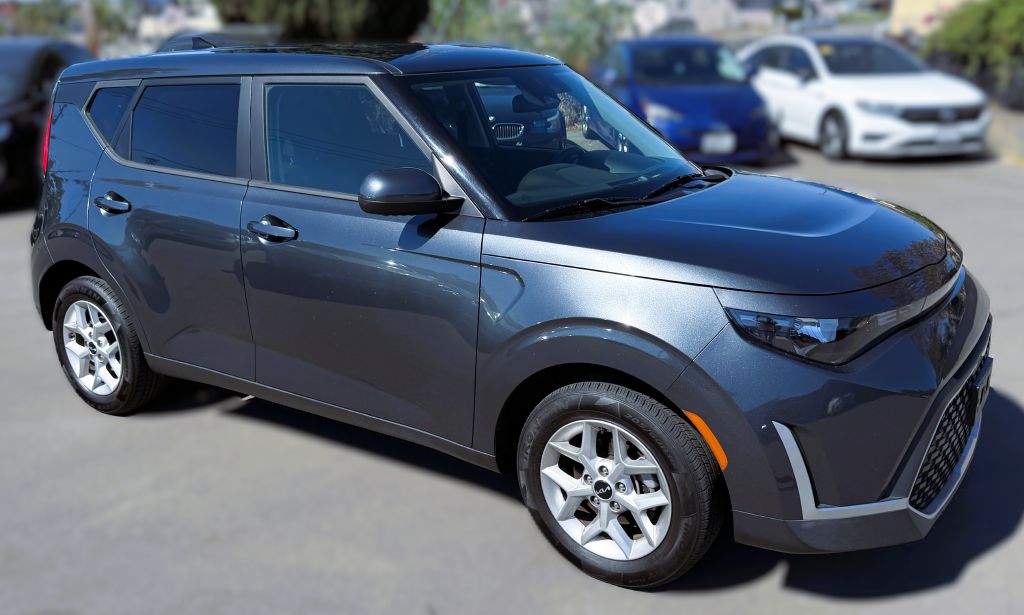 Photo 9 of this KIA SOUL
