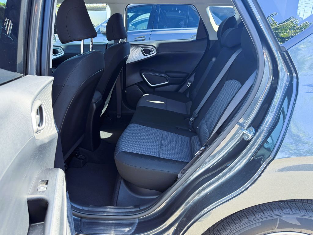 Photo 12 of this KIA SOUL