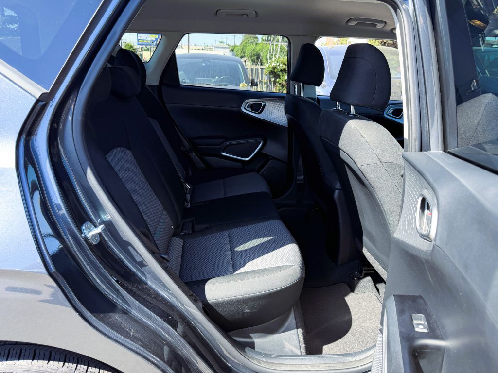 Photo 13 of this KIA SOUL