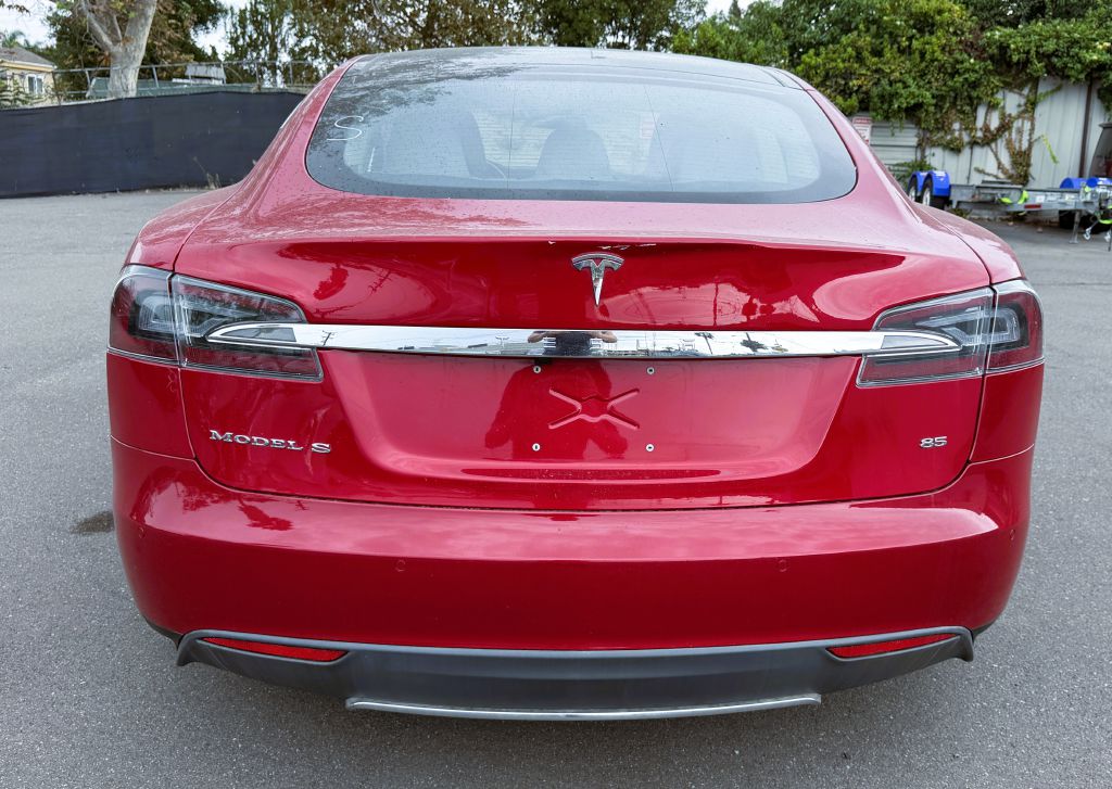 Photo 8 of this TESLA MODEL S