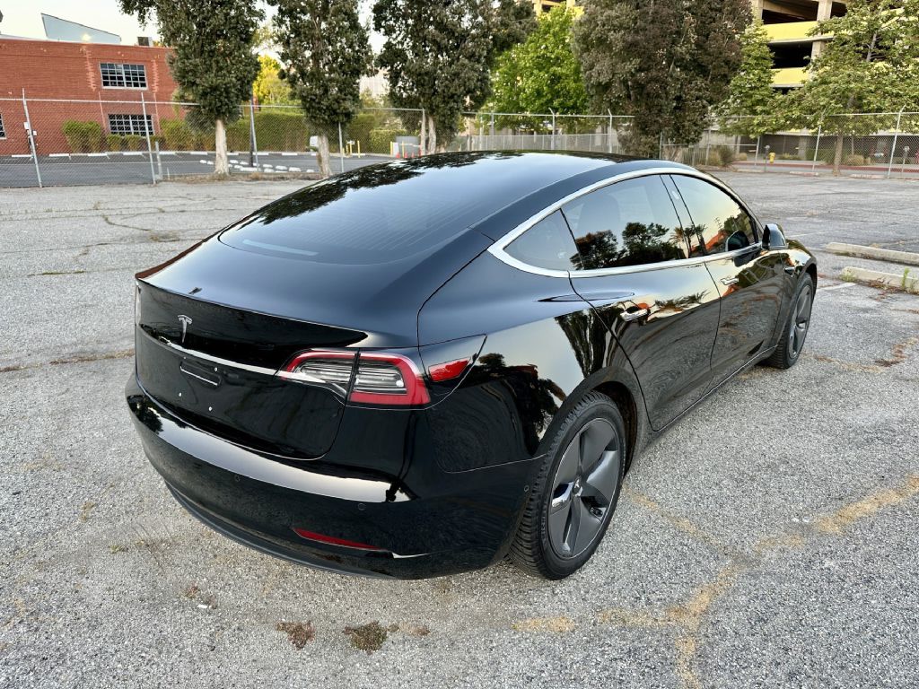 Photo 5 of this TESLA MODEL 3