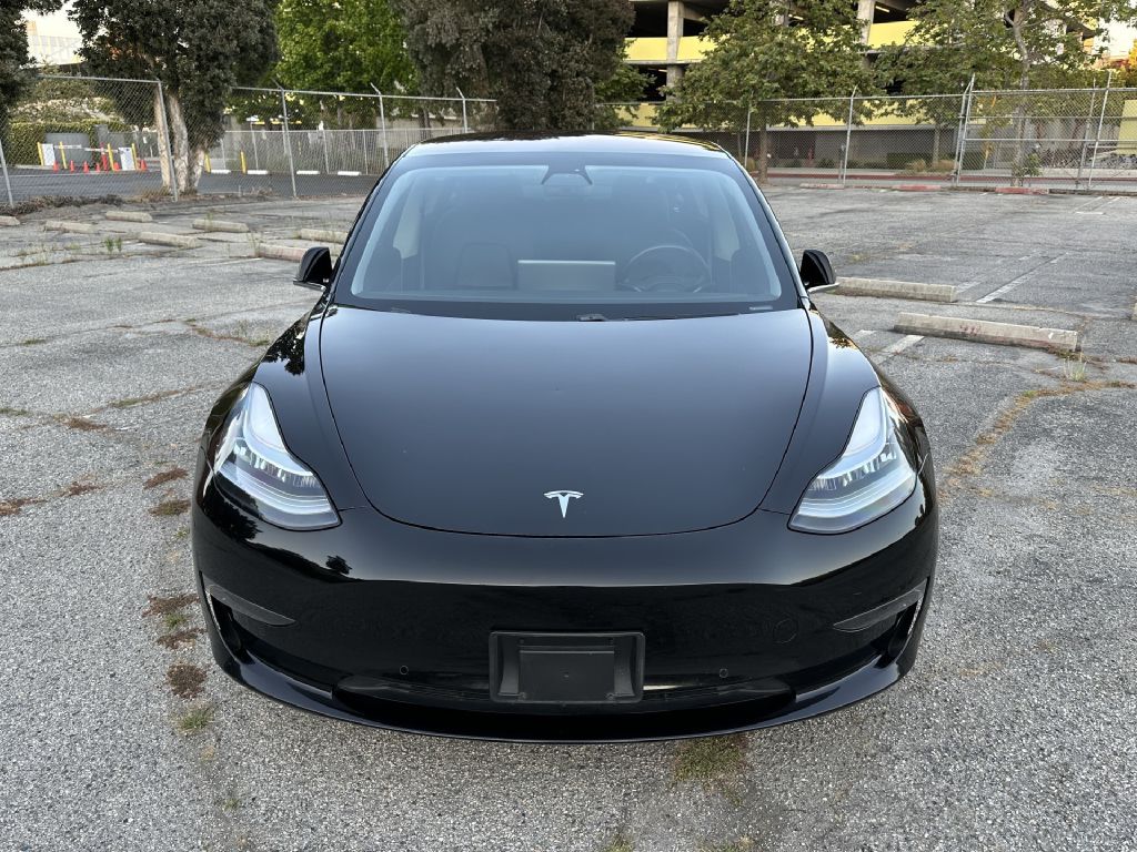 Photo 8 of this TESLA MODEL 3