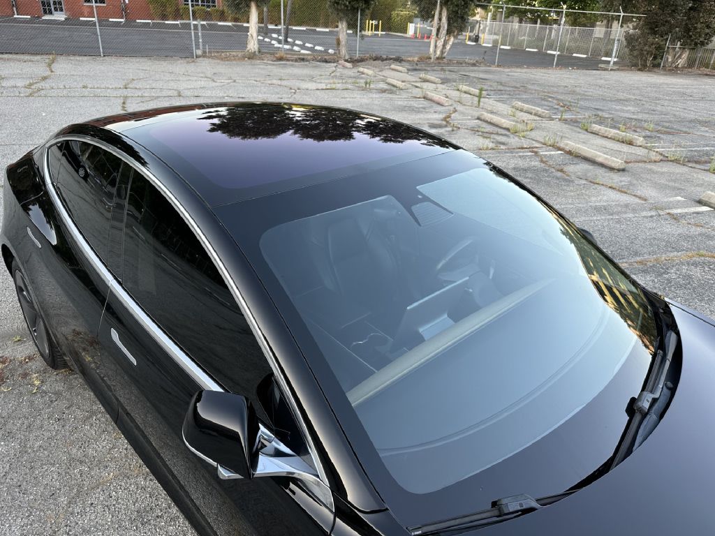 Photo 11 of this TESLA MODEL 3