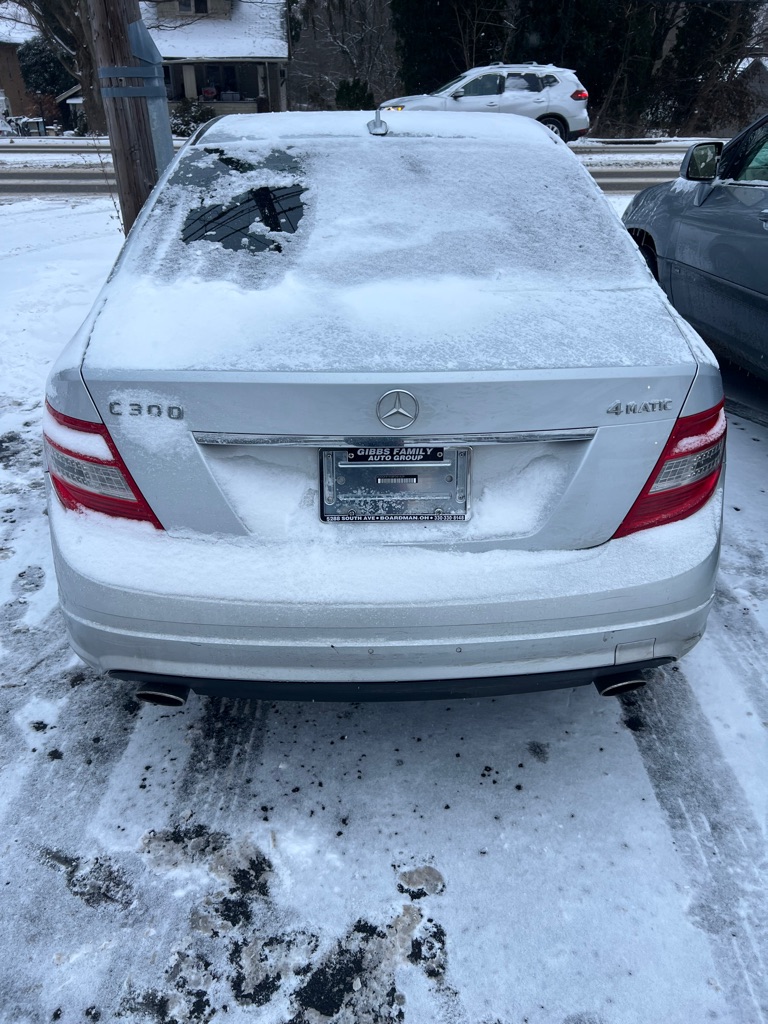 Photo 9 of this MERCEDES-BENZ C-CLASS
