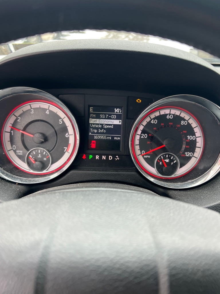 Photo 5 of this DODGE GRAND CARAVAN