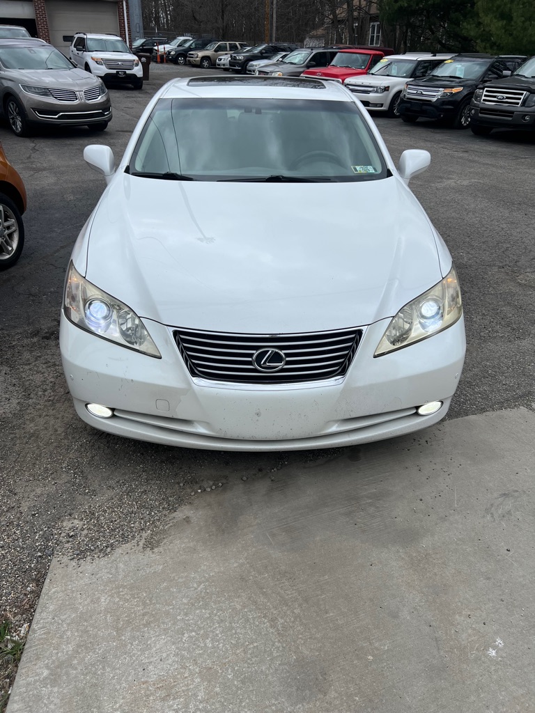 Photo 13 of this LEXUS ES