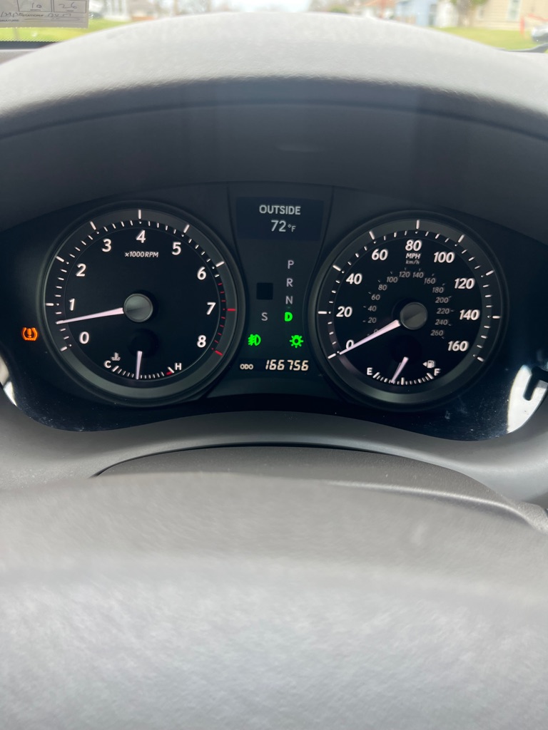 Photo 2 of this LEXUS ES