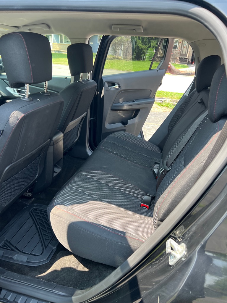 Photo 18 of this GMC TERRAIN