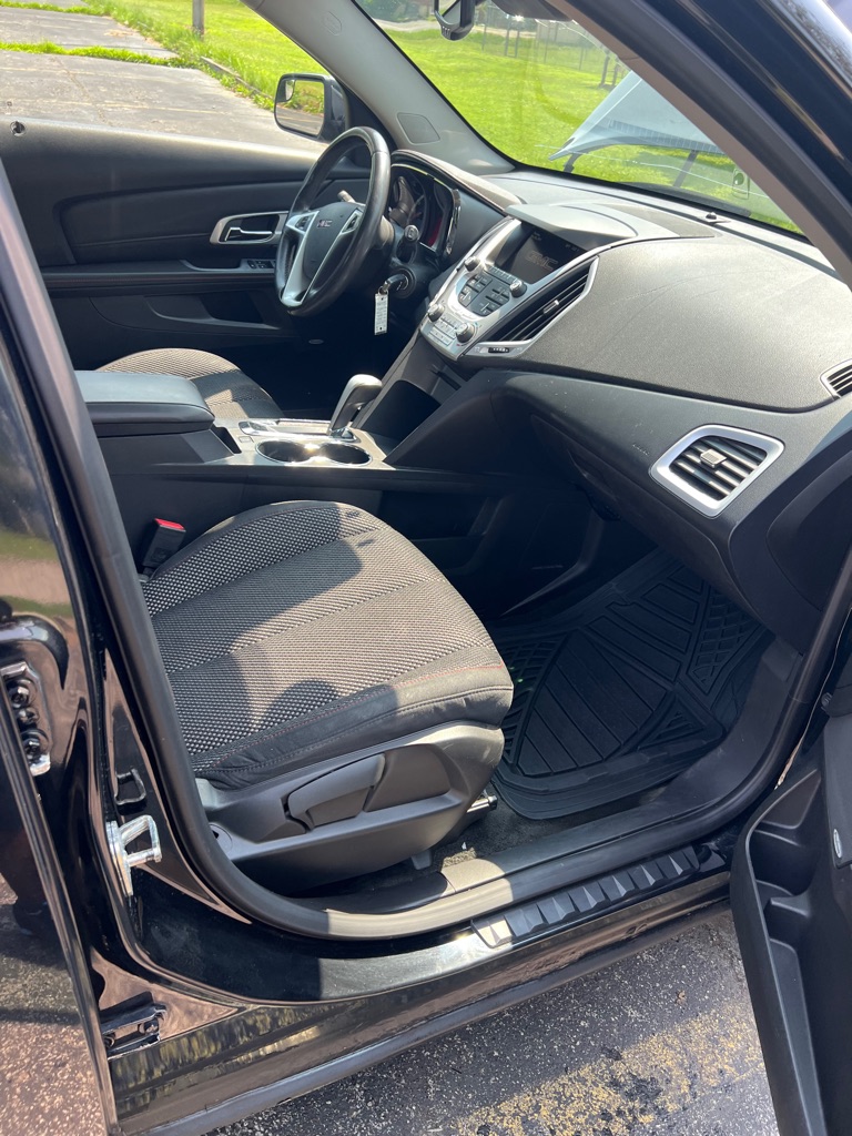 Photo 16 of this GMC TERRAIN