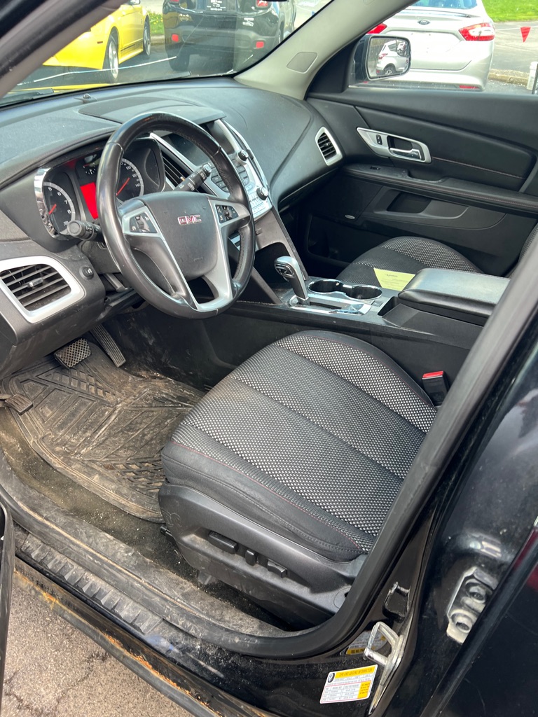 Photo 3 of this GMC TERRAIN