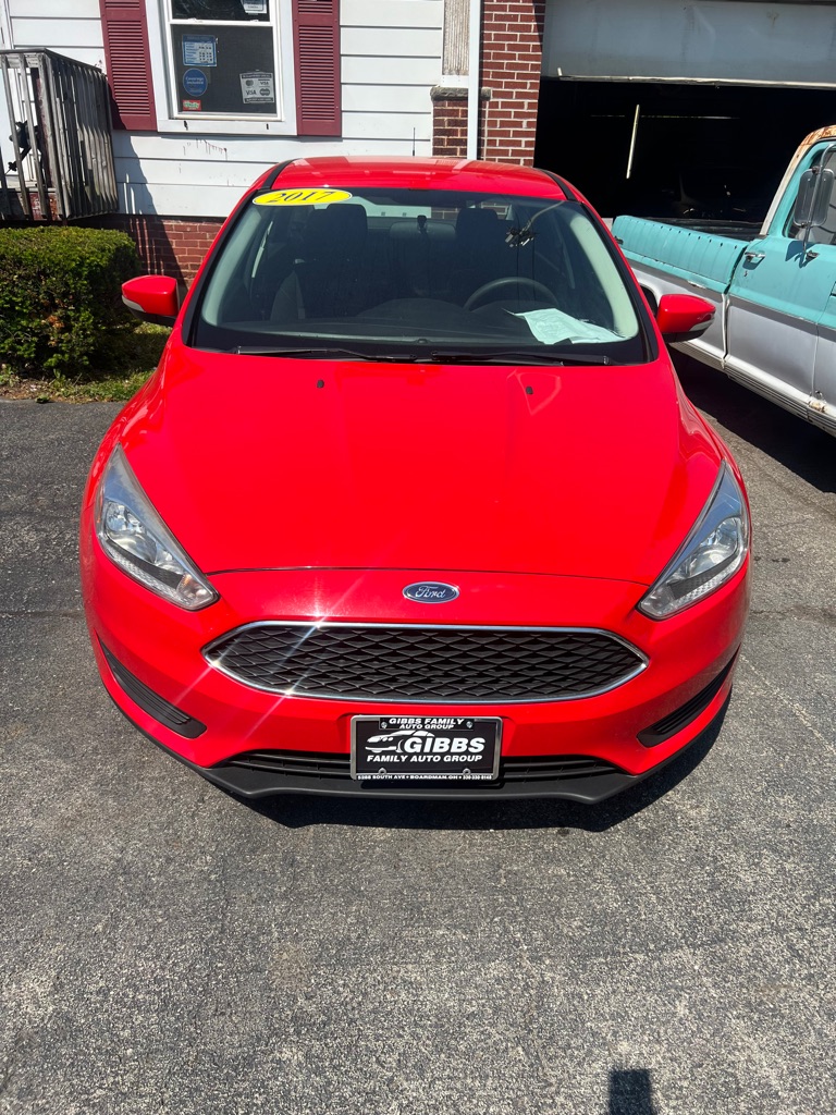 Photo 21 of this FORD FOCUS