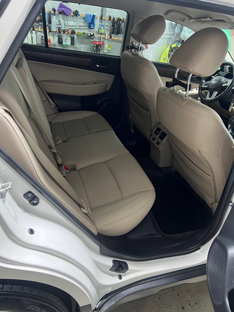 Photo 15 of this SUBARU OUTBACK
