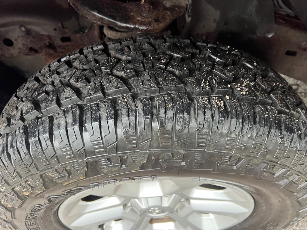 Photo 2 of this TOYOTA TUNDRA