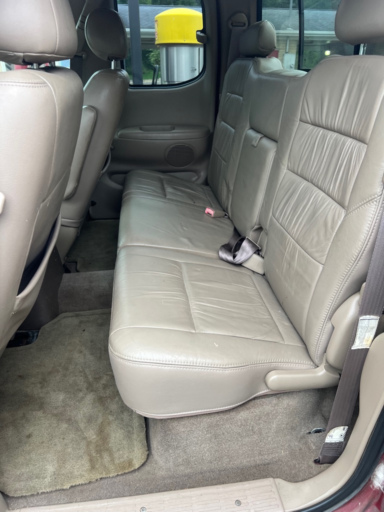 Photo 10 of this TOYOTA TUNDRA