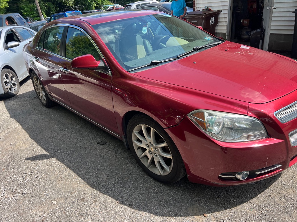 Photo 10 of this CHEVROLET MALIBU
