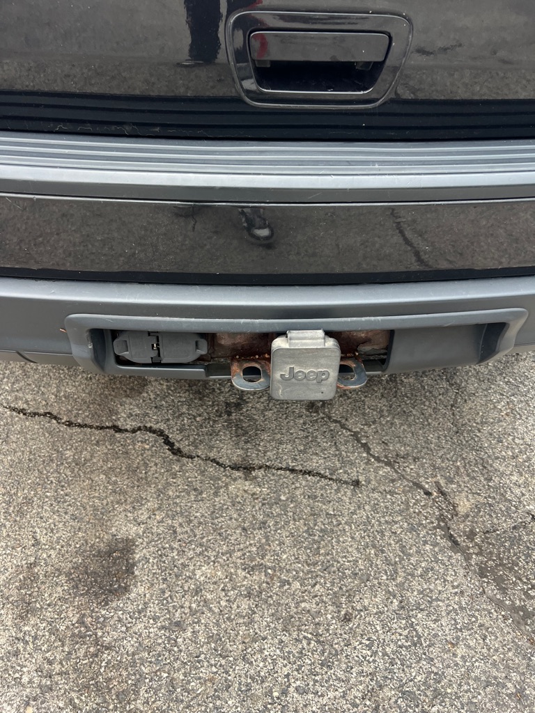 Photo 8 of this JEEP GRAND CHEROKEE