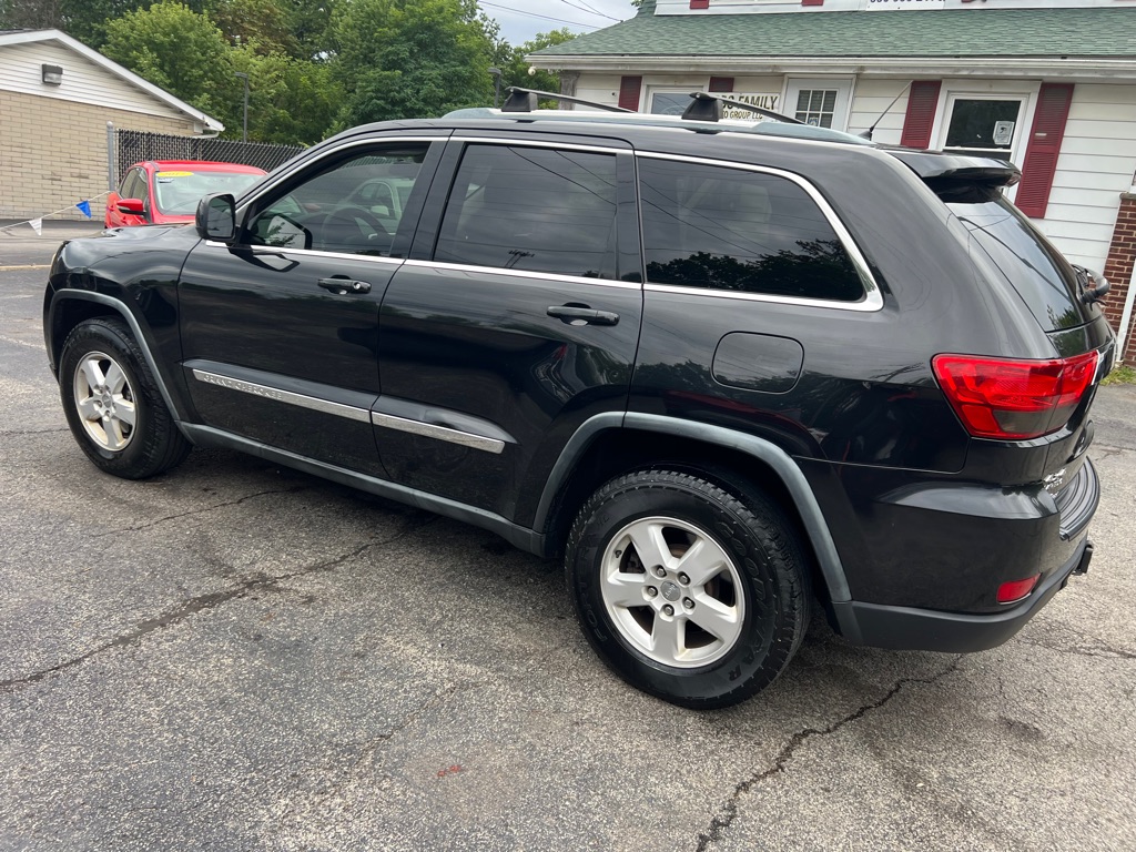 Photo 13 of this JEEP GRAND CHEROKEE