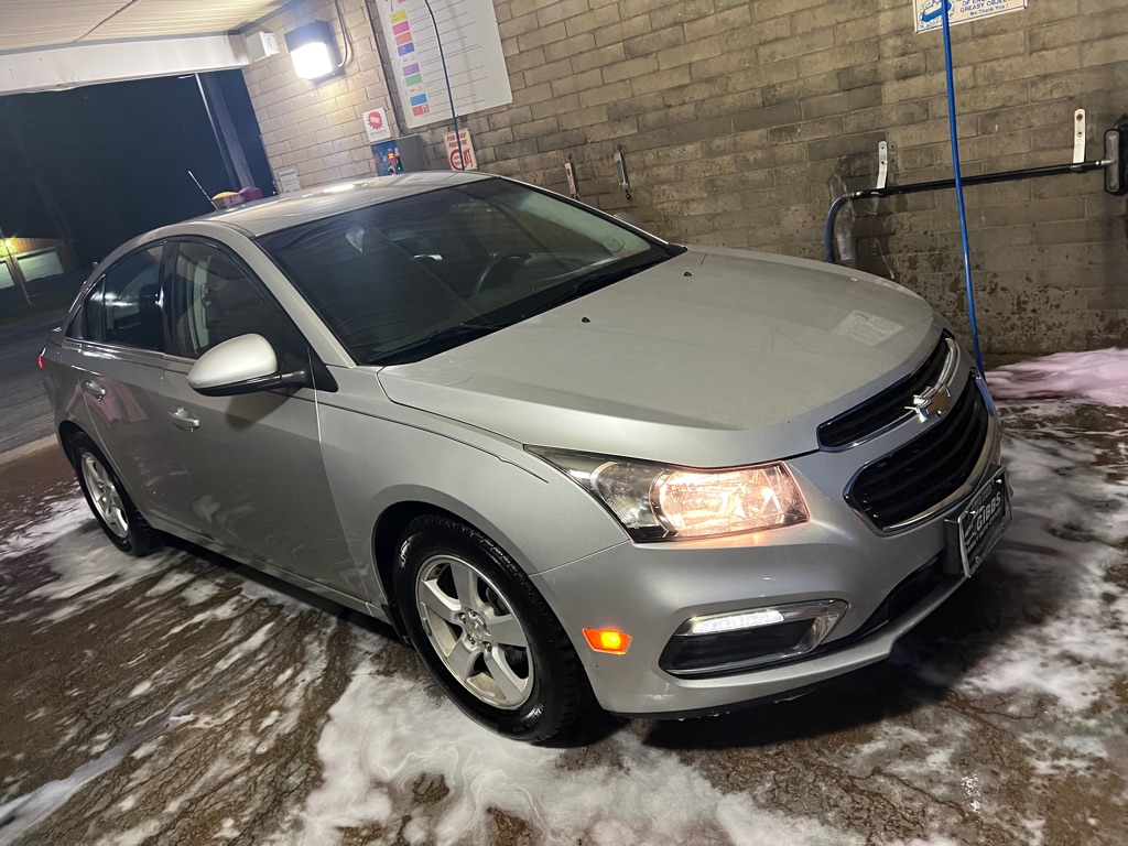 Photo 4 of this CHEVROLET CRUZE LIMITED
