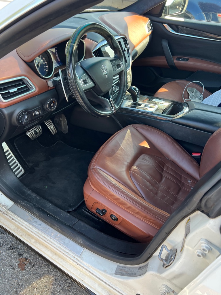 Photo 7 of this MASERATI GHIBLI