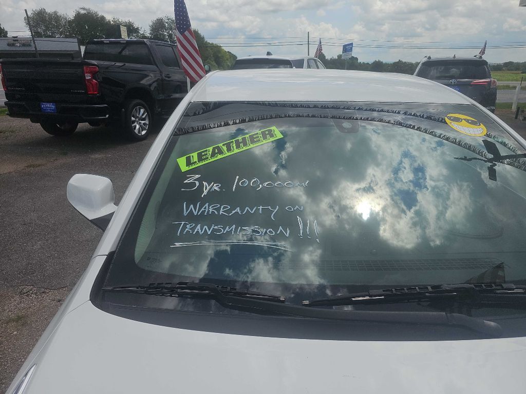 Photo 16 of this BUICK LACROSSE
