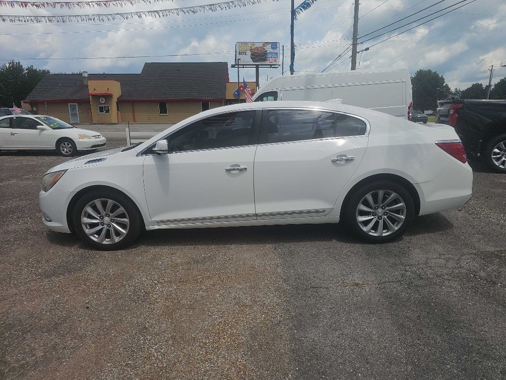 Photo 14 of this BUICK LACROSSE