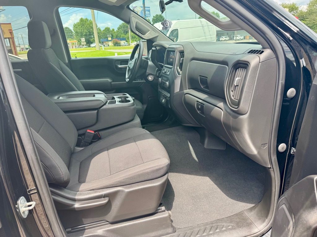 Photo 9 of this CHEVROLET SILVERADO LTD 1