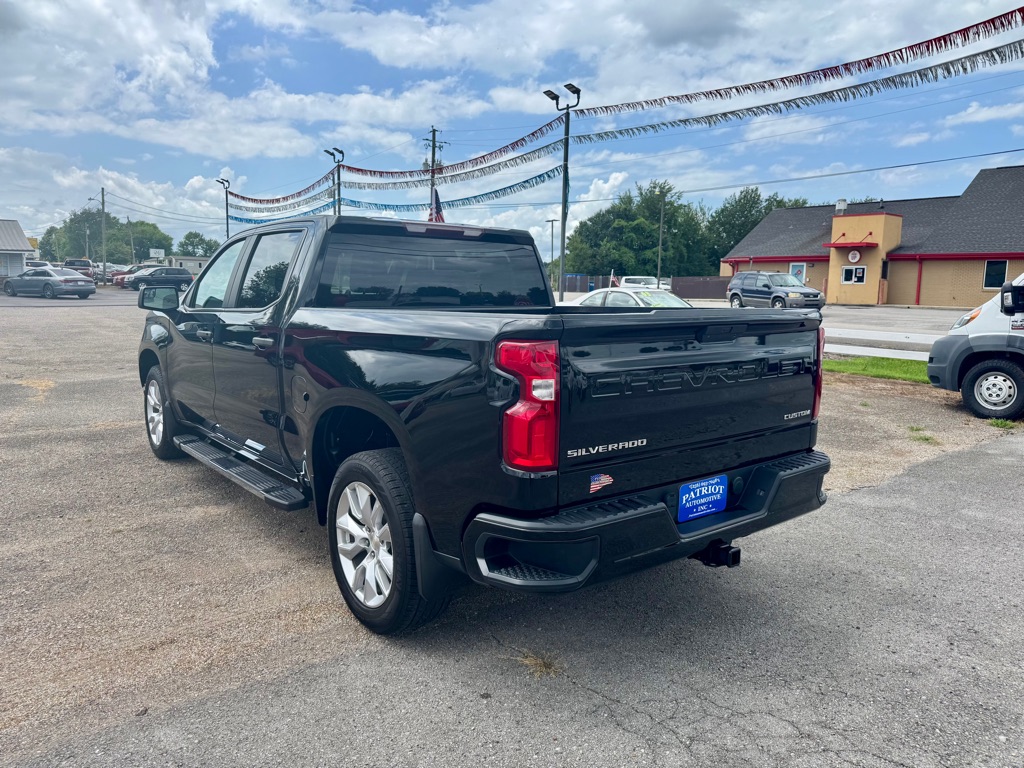 Photo 6 of this CHEVROLET SILVERADO LTD 1