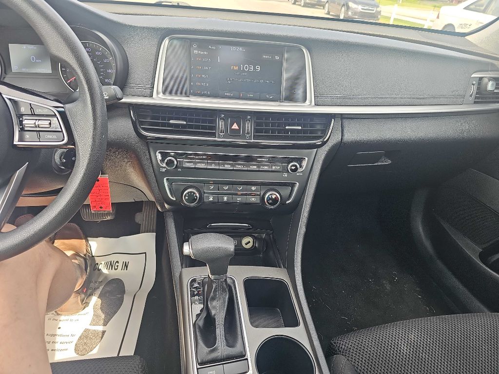 Photo 11 of this KIA OPTIMA