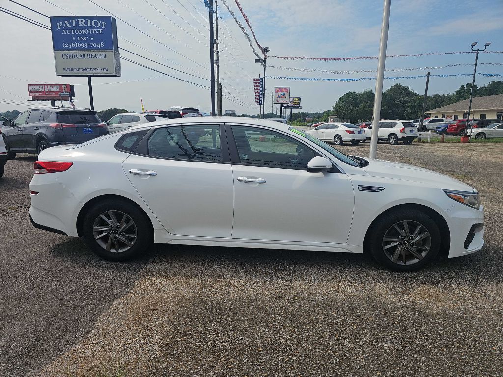 Photo 2 of this KIA OPTIMA