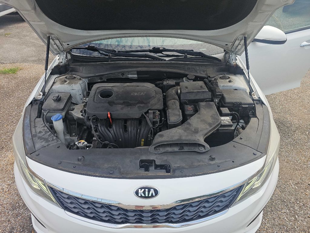 Photo 17 of this KIA OPTIMA
