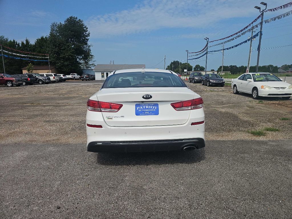 Photo 4 of this KIA OPTIMA