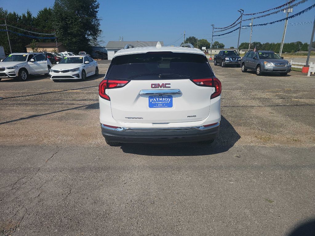Photo 19 of this GMC TERRAIN