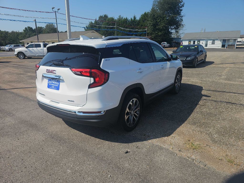 Photo 18 of this GMC TERRAIN