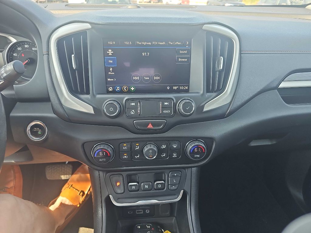 Photo 13 of this GMC TERRAIN