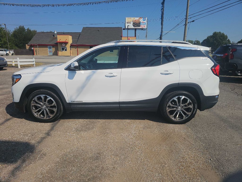Photo 21 of this GMC TERRAIN