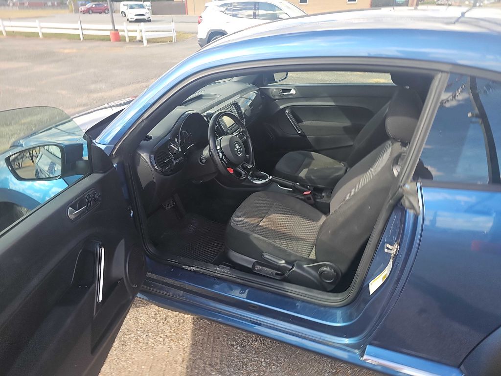 Photo 19 of this VOLKSWAGEN BEETLE