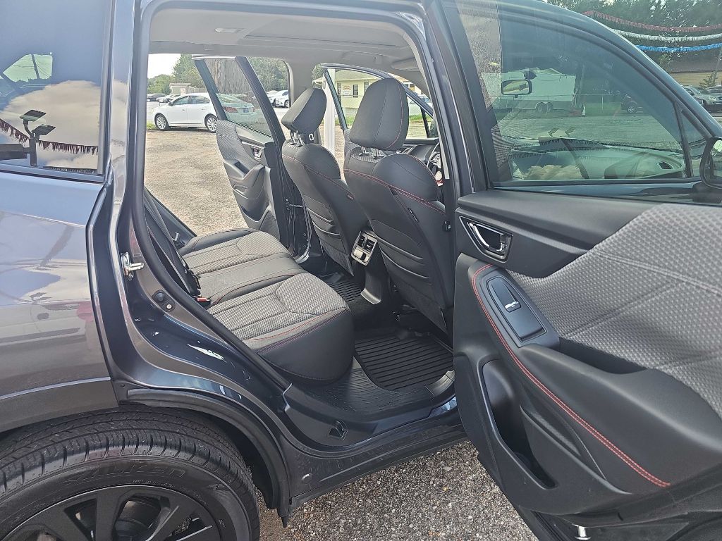 Photo 23 of this SUBARU FORESTER