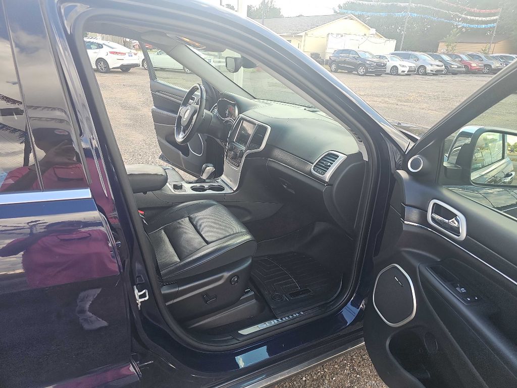 Photo 19 of this JEEP GRAND CHEROKEE