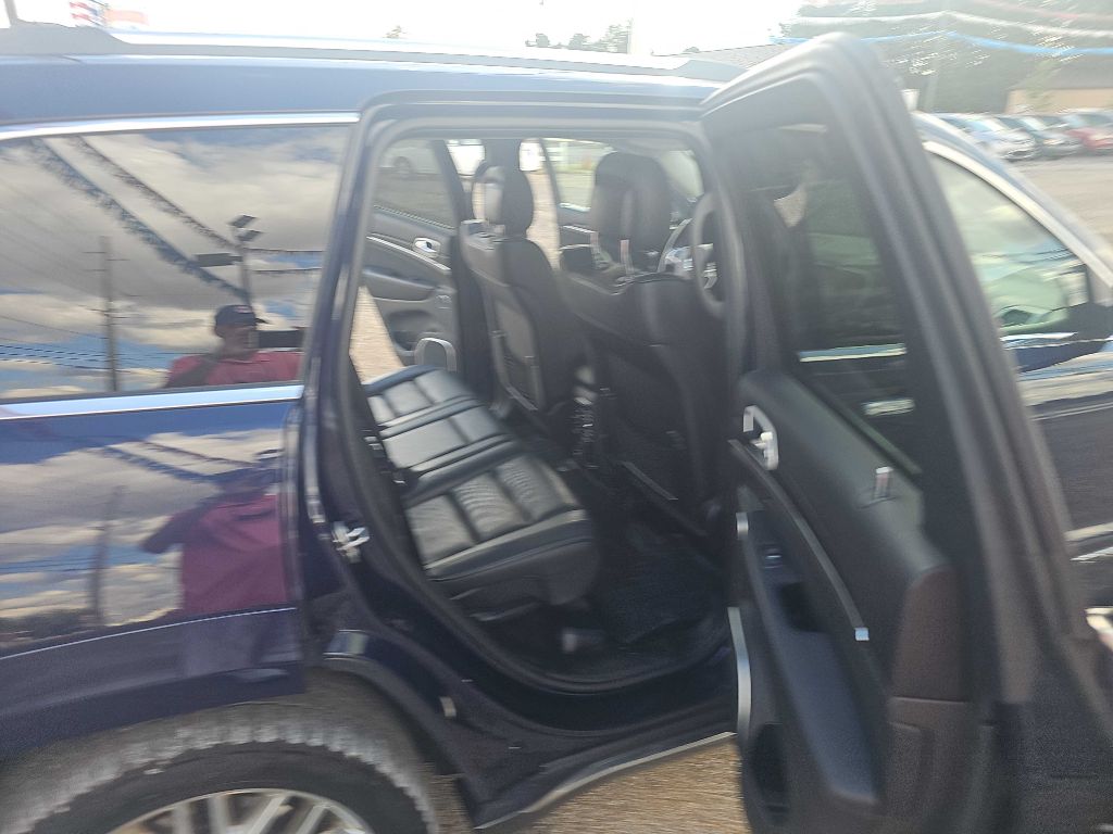 Photo 18 of this JEEP GRAND CHEROKEE