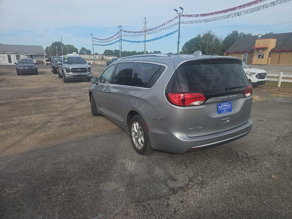 Photo 11 of this CHRYSLER PACIFICA