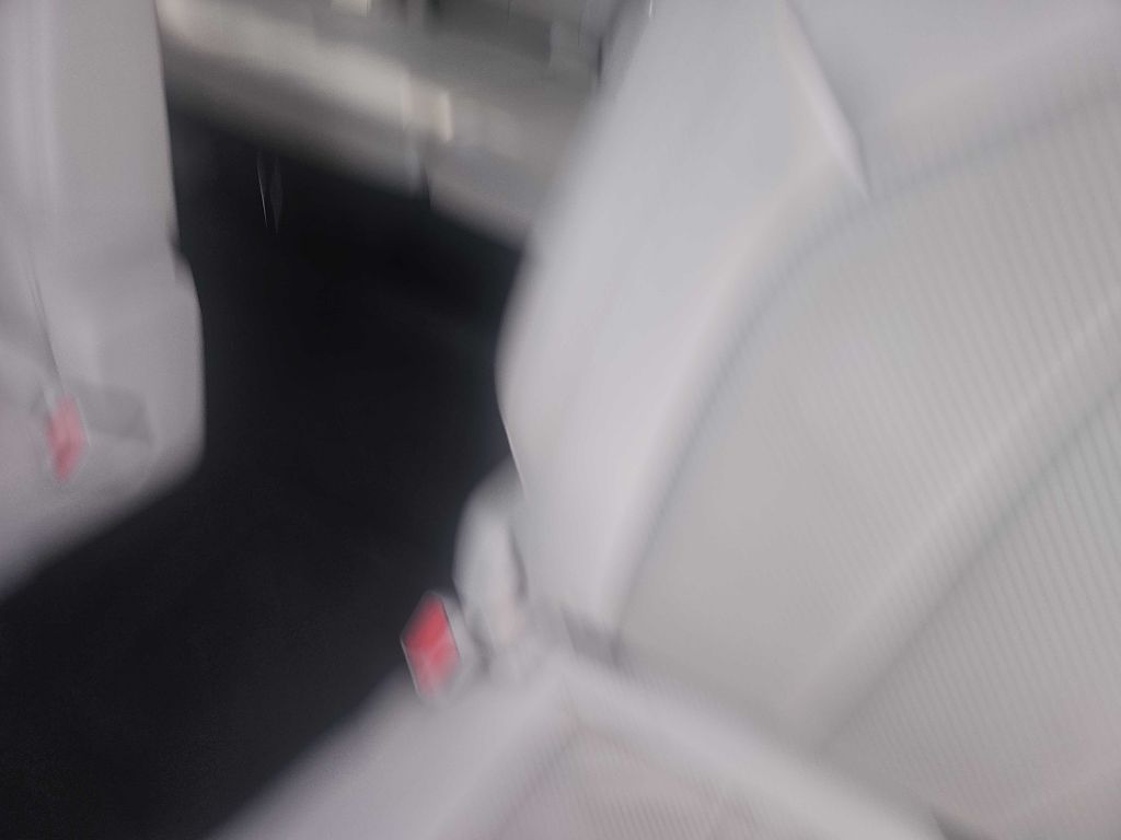 Photo 17 of this CHRYSLER PACIFICA