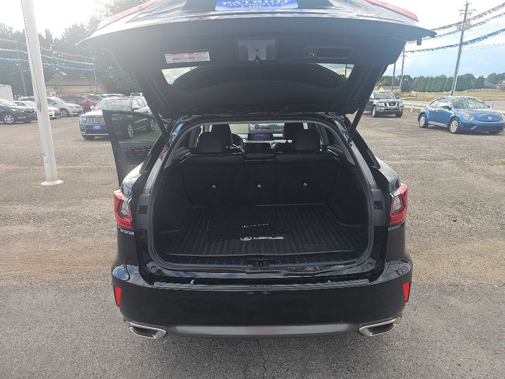 Photo 24 of this LEXUS RX