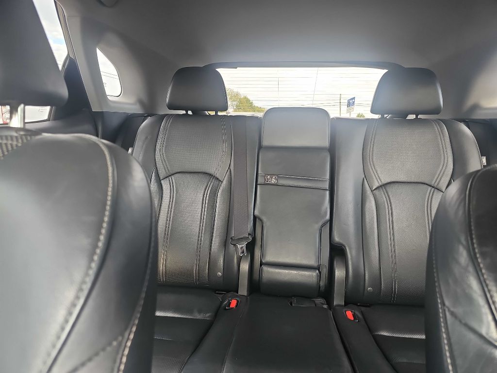 Photo 13 of this LEXUS RX