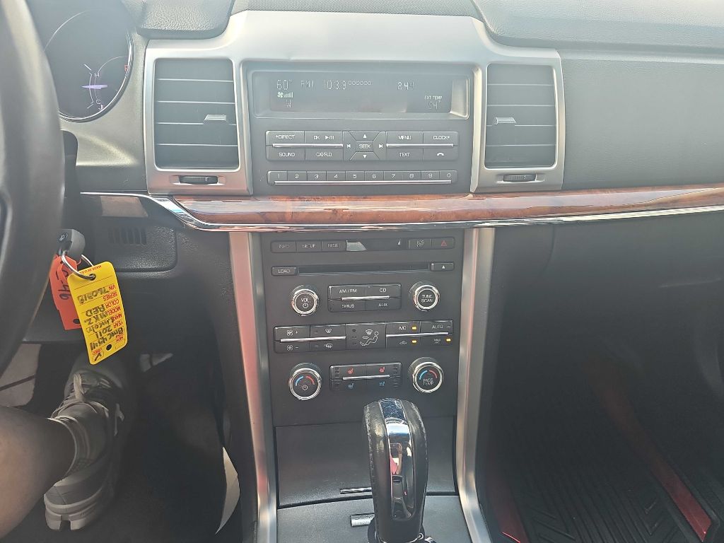Photo 2 of this LINCOLN MKZ