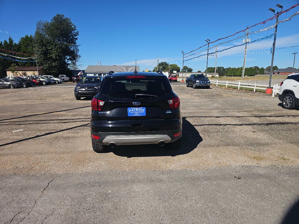 Photo 10 of this FORD ESCAPE