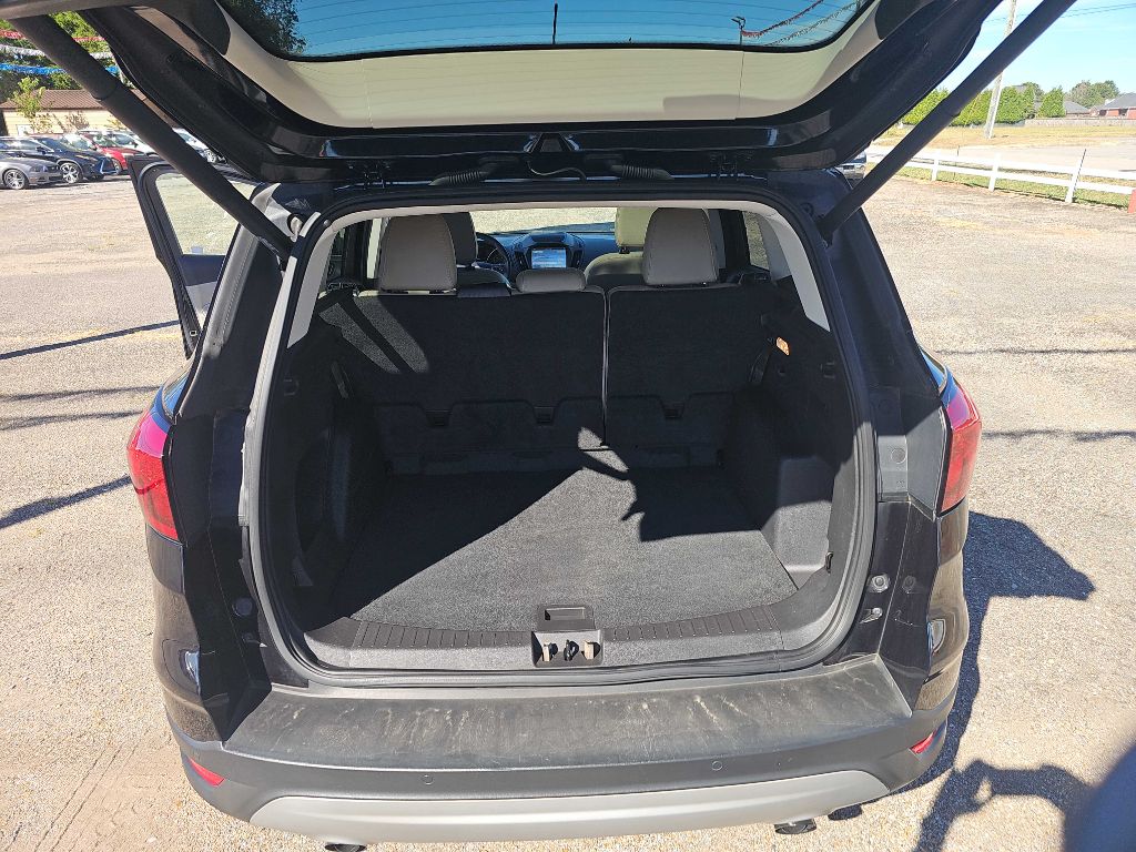 Photo 17 of this FORD ESCAPE