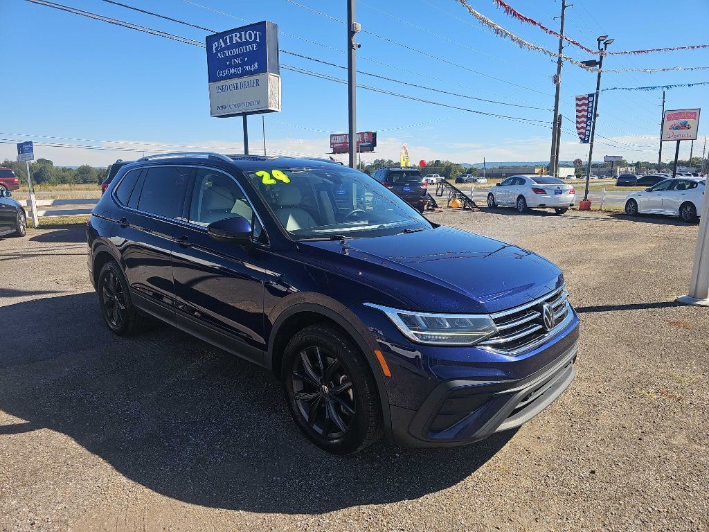 Photo 7 of this VOLKSWAGEN TIGUAN