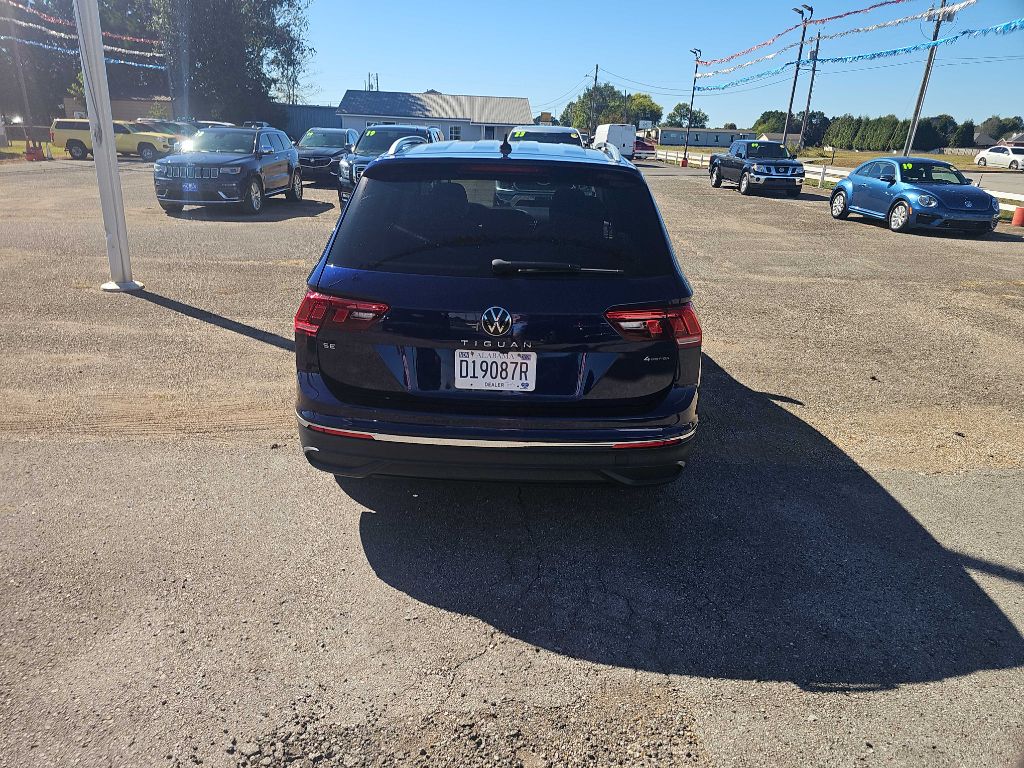Photo 10 of this VOLKSWAGEN TIGUAN