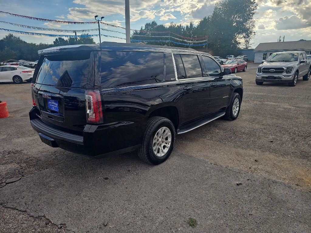 Photo 11 of this GMC YUKON XL