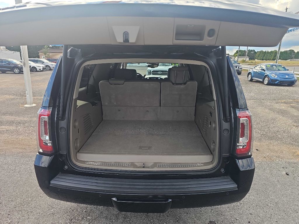 Photo 18 of this GMC YUKON XL